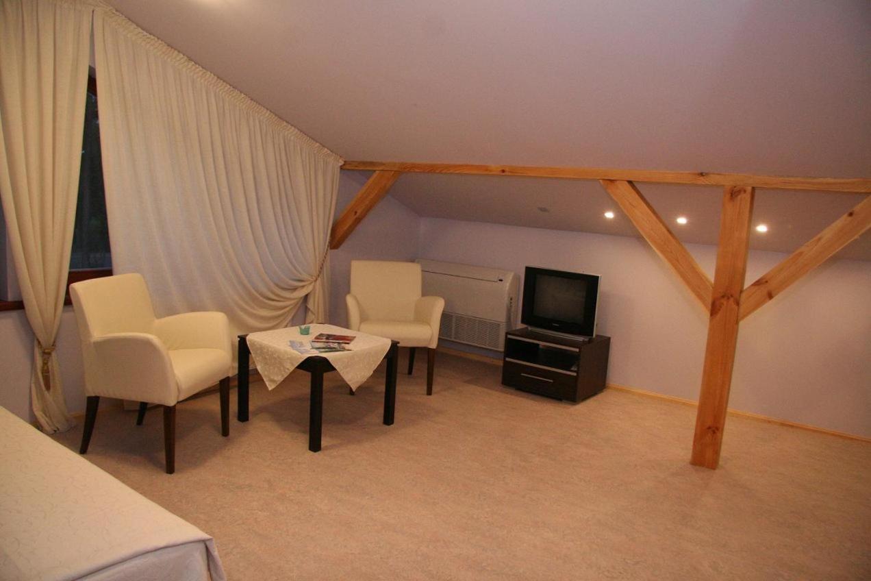 Room In Bb - Valensija - Suite For Two In Nice Hotel Jūrkalne Екстериор снимка