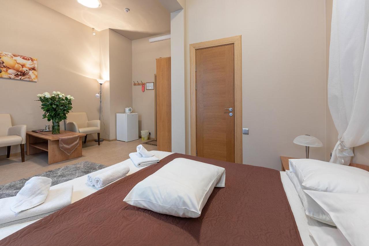 Room In Bb - Valensija - Suite For Two In Nice Hotel Jūrkalne Екстериор снимка